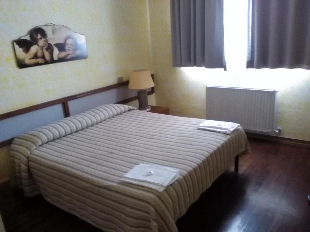 Hotel Cristallo 阿塞尔吉 客房 照片